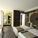 كاتاليا 3*